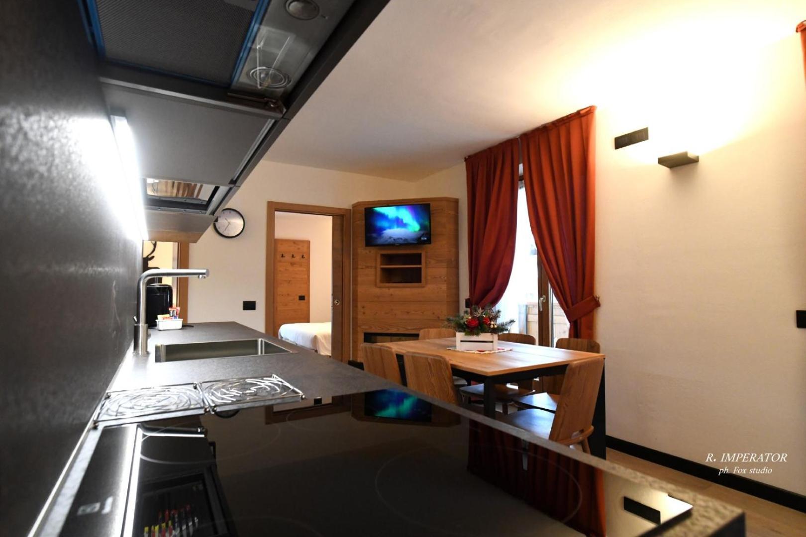 Park Residence Imperator Carisolo Exterior foto